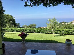 Luxury Bungalow in Maratea With Pool