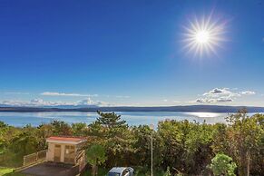 Apartment in Dramalj With Swimming Pool