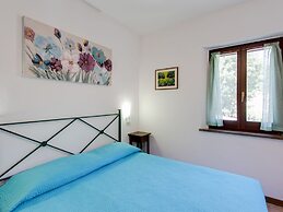Belvilla by OYO Apartment in Assissi With Terrace