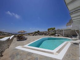 Beautiful Large Luxury Villa in Mykonos