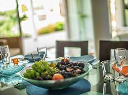 Spacious Detached Villa with Pool near Pula with sea View