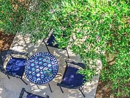 Spacious Detached Villa with Pool near Pula with sea View