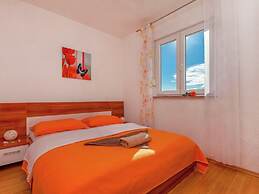 Adorable Apartment With Pool, Hot Tub & Terrace With Sea View