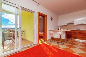 Adorable Apartment With Pool, Hot Tub & Terrace With Sea View