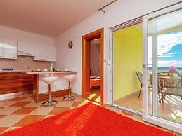 Adorable Apartment With Pool, Hot Tub & Terrace With Sea View