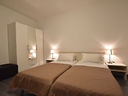 Spacious and Modern Apartment on the Beach in Klek