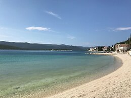 Spacious and Modern Apartment on the Beach in Klek