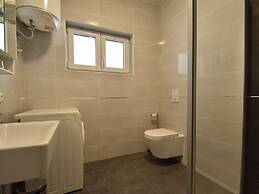 Spacious and Modern Apartment on the Beach in Klek