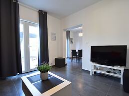 Spacious and Modern Apartment on the Beach in Klek