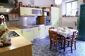 Peaceful Apartment in Modigliana With Swimming Pool