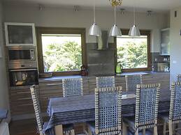 Spacious Hill-view Villa