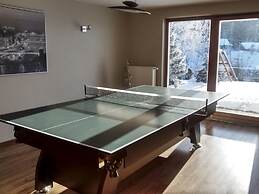 Spacious Hill-view Villa