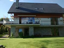 Spacious Hill-view Villa