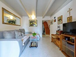 Lovely Mediterranean Home near Beach with Private Open & Covered Terra