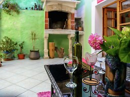 Lovely Mediterranean Home near Beach with Private Open & Covered Terra