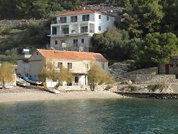 Charming Apartment With Terrace and Beautiful sea View. Near the Beach