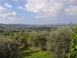 Belvilla by OYO Peaceful Holiday Home With Garden