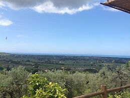 Belvilla by OYO Peaceful Holiday Home With Garden