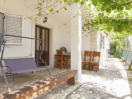 Countryside Getaway near River & Sea