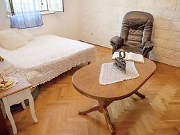 Countryside Getaway near River & Sea