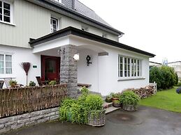 Comfortable Holiday Home in Neuastenberg
