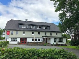 Winterberg Gruppenhaus mit Sauna - Ideal fur Familien & Freunde