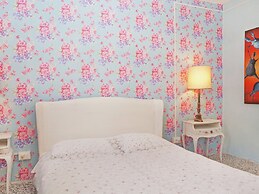 Belvilla by OYO Apartment With Swimming Pool