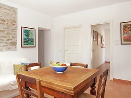 Belvilla by OYO Apartment With Swimming Pool