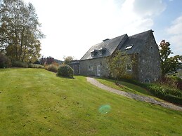 Luxurious Villa in Stavelot With Sauna and Pool