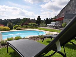 Luxurious Villa in Stavelot With Sauna and Pool