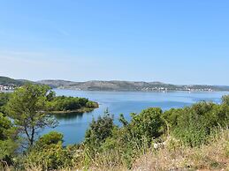 Comfortable Two-bedroom Apartment