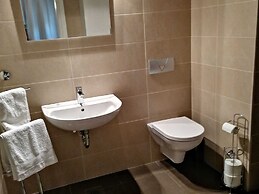 Comfortable Two-bedroom Apartment