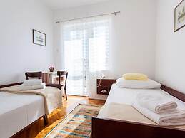 Cosy Apartment in Malinska With Barbecue