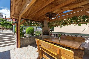 Adorable Apartment With Pool & Terrace With Sea View