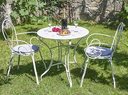 Countryside Getaway near River & Sea