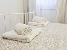 Countryside Getaway near River & Sea