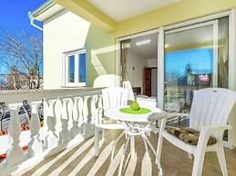 Contemporary Holiday Home in Dramalj