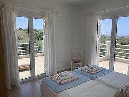 Luxurious Villa in Kamaria Peloponnese