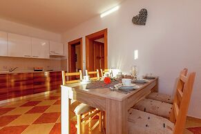 Apartment in Dramalj With Swimming Pool