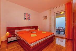 Apartment in Dramalj With Swimming Pool