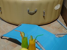 Alluring Apartment in Dramalj with Hot Tub