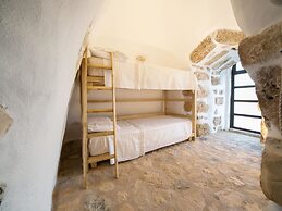 Luxurious Villa in Torre Suda with Hot Tub