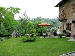 Mansion in Langhe Hills With Pool