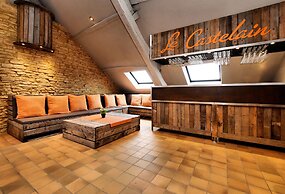 Luxury Villa With Swimming Pool and Sauna