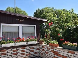 Restful Bungalow in Kühlungsborn near Beach