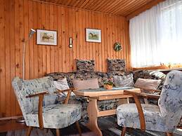 Restful Bungalow in Kühlungsborn near Beach