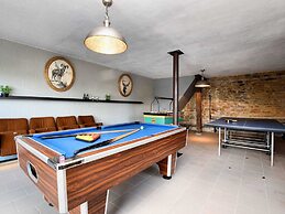 Fancy Holiday Home in Sainte C Cile With Pool