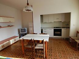 Homely Apartment in Rosolina near Sea