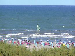 Homely Apartment in Rosolina near Sea