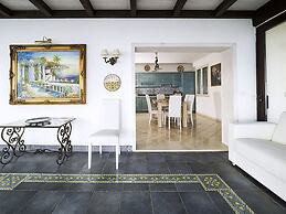 Exclusive Villa With Panoramic Swimming Pool and Hot Tub, Near the Sea